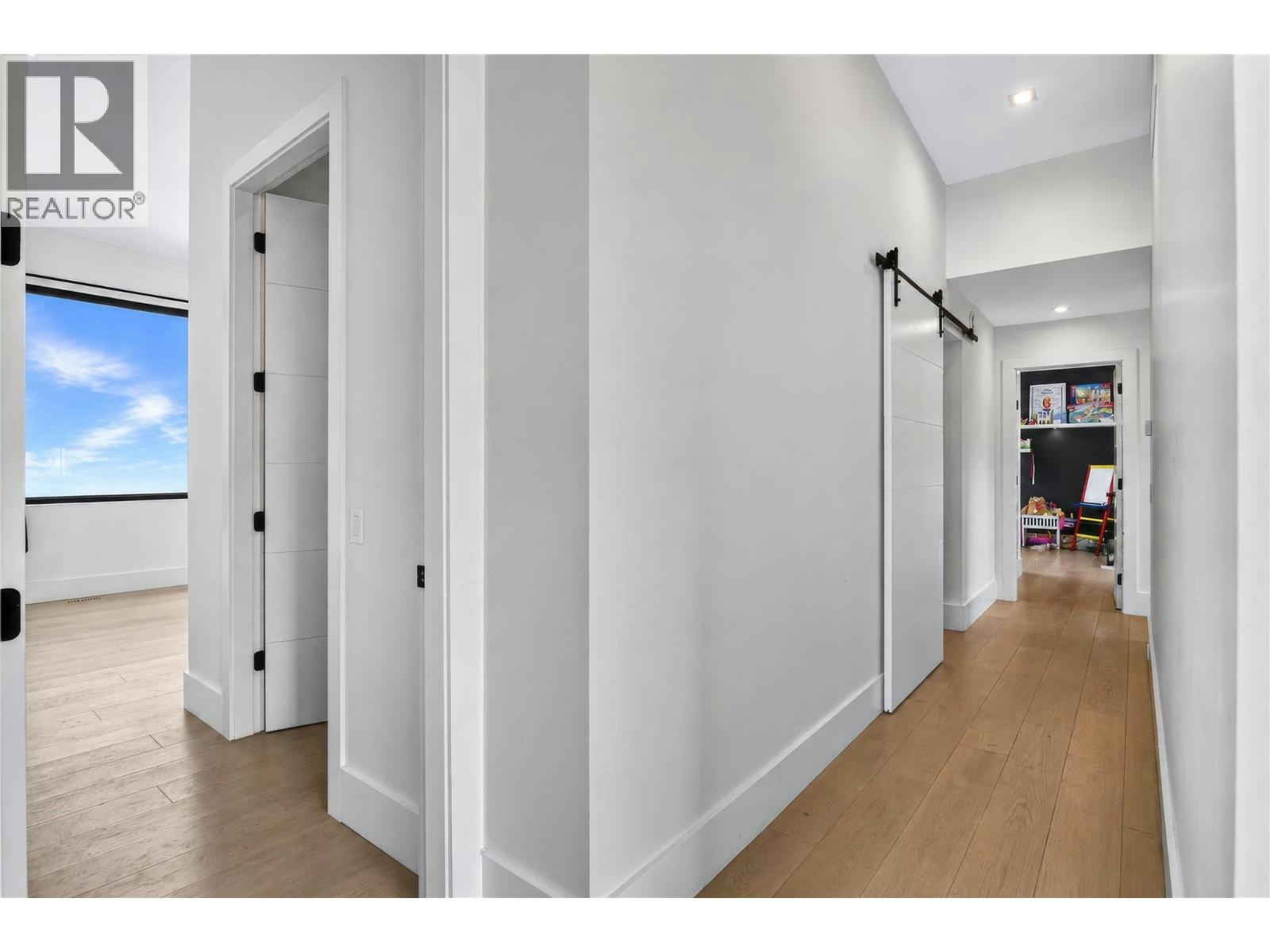 446 Redtail Court, Kelowna, BC, V1W 0B1 - 42