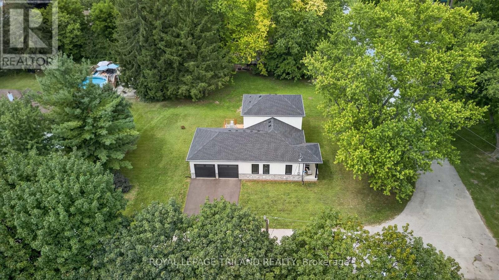 4397 Mill Crescent, North Middlesex, ON, N0M 1A0