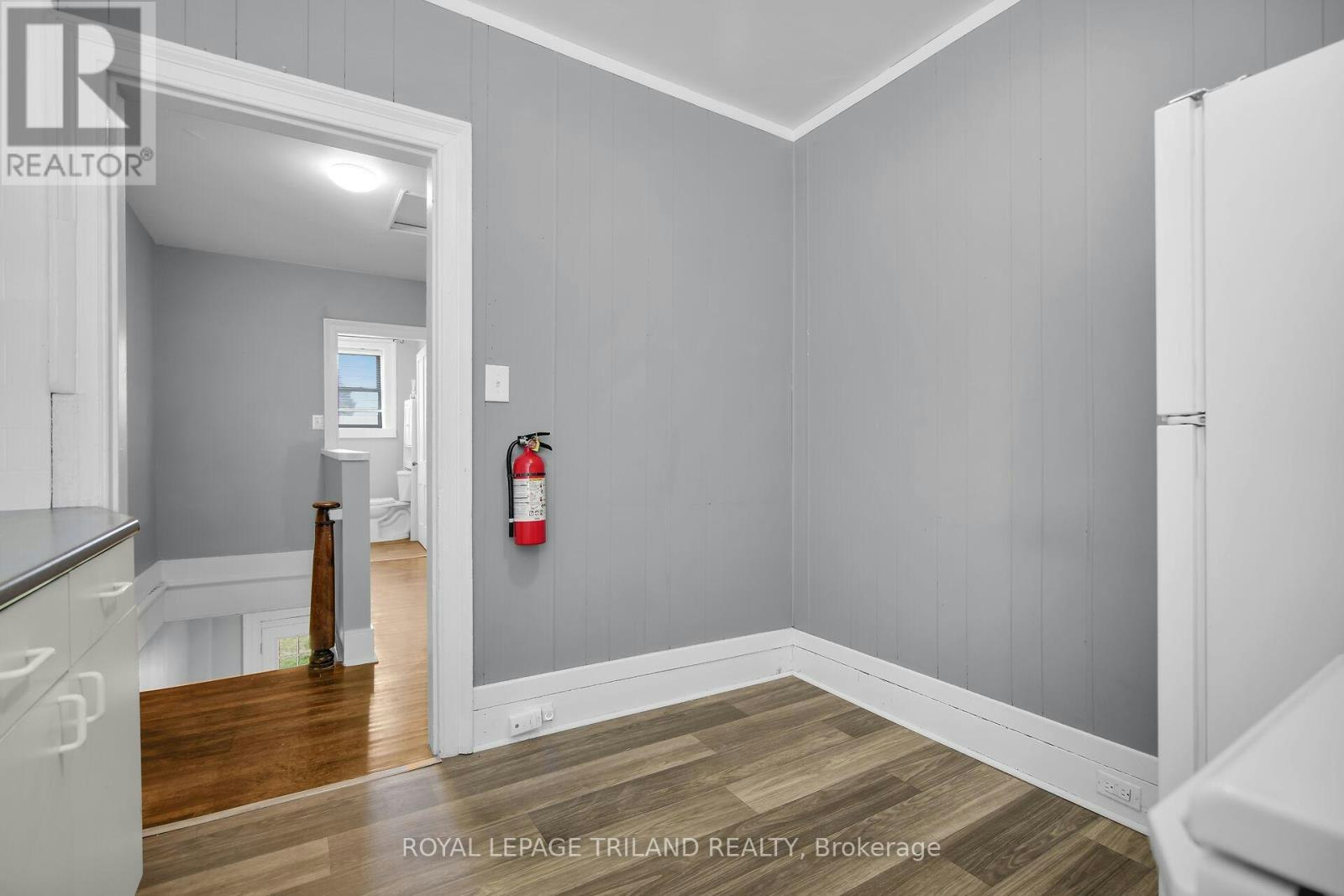 2-122 Centre Street, St. Thomas, ON, N5R 2Z9 - 6
