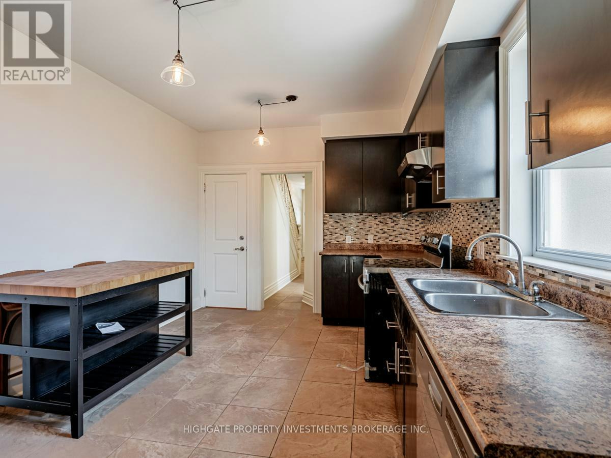 5 Bank Street, Toronto, ON, M6K 1R4 - 8