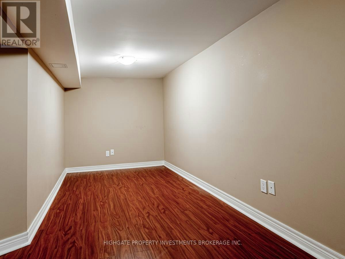 5 Bank Street, Toronto, ON, M6K 1R4 - 11