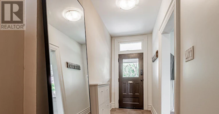5 Bank Street, Toronto, ON, M6K 1R4 - 2
