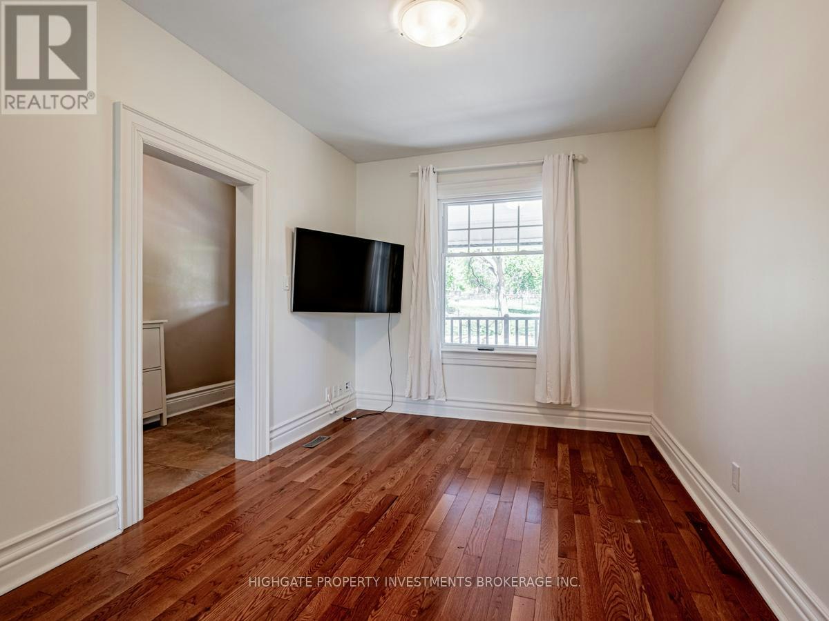 5 Bank Street, Toronto, ON, M6K 1R4 - 4