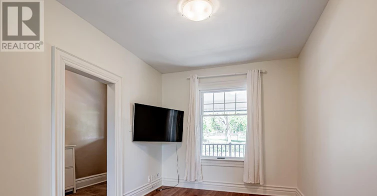 5 Bank Street, Toronto, ON, M6K 1R4 - 4