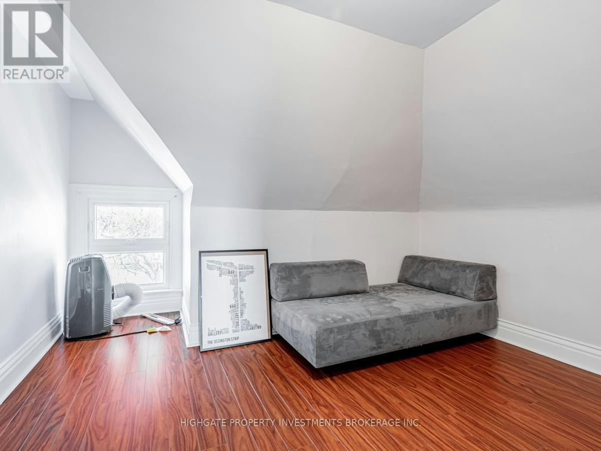 5 Bank Street, Toronto, ON, M6K 1R4 - 23