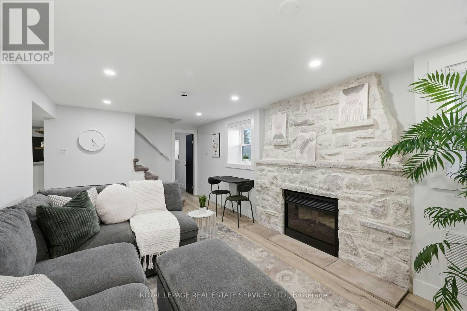 8 Briscoe Street W, London, ON, N6J 1L8 - 14