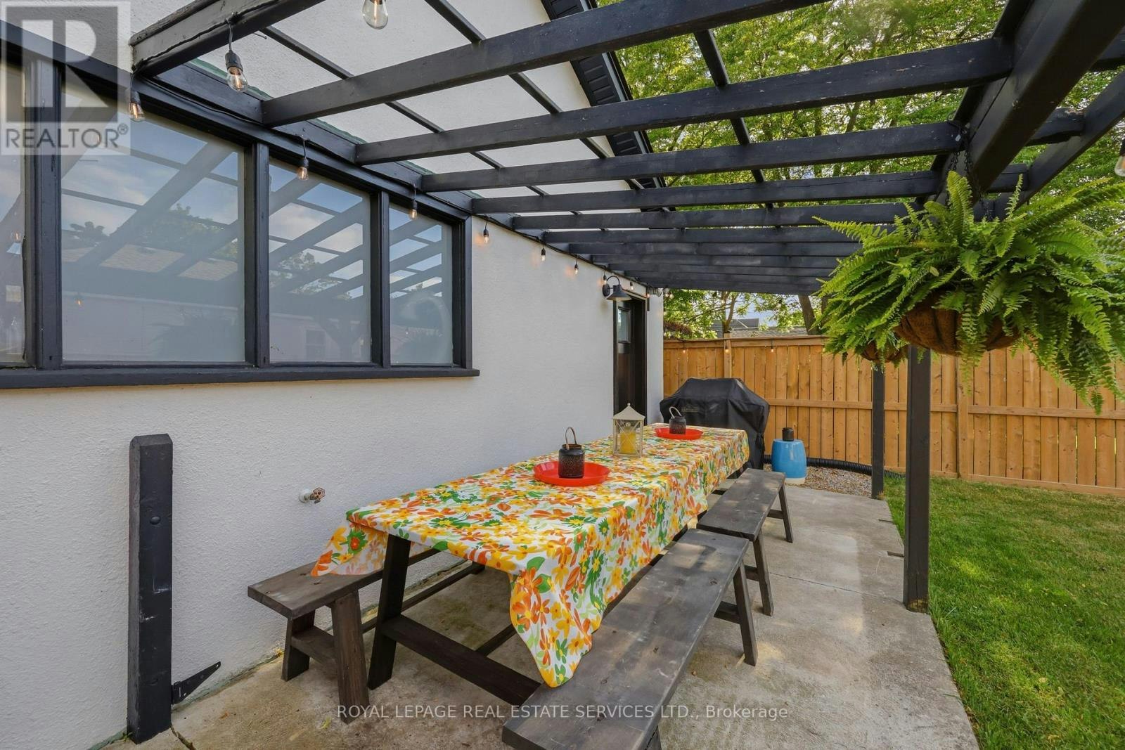 8 Briscoe Street W, London, ON, N6J 1L8 - 16