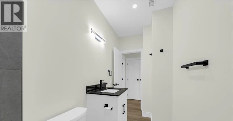 3177 Riverside Drive, Windsor, ON, N8Y 1A5 - 10