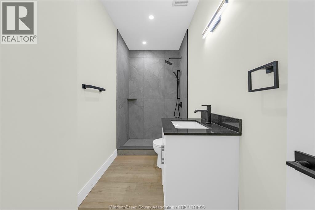 3177 Riverside Drive, Windsor, ON, N8Y 1A5 - 9