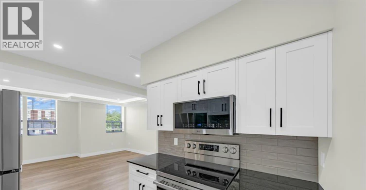 3177 Riverside Drive, Windsor, ON, N8Y 1A5 - 5