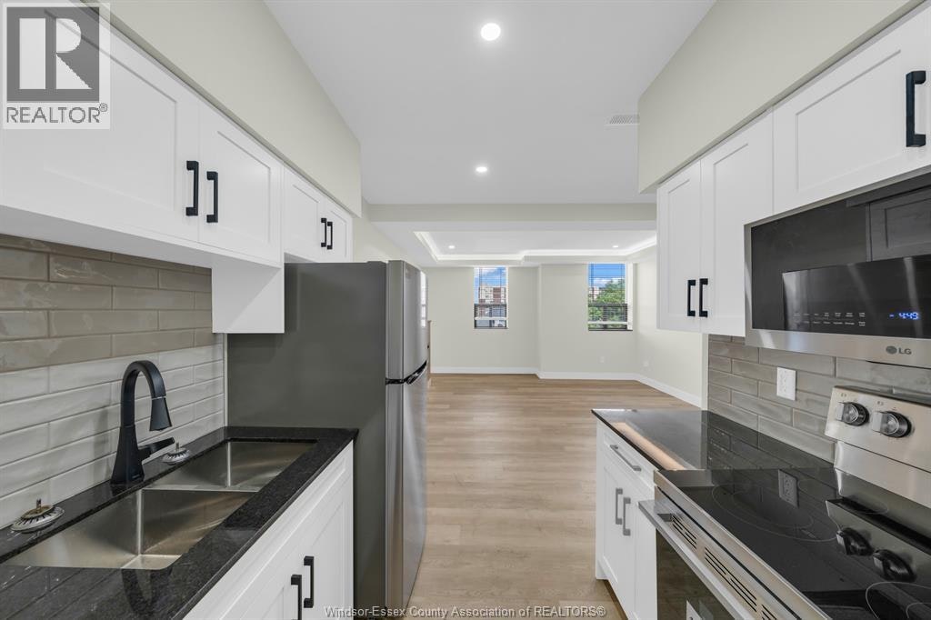 3177 Riverside Drive, Windsor, ON, N8Y 1A5 - 6
