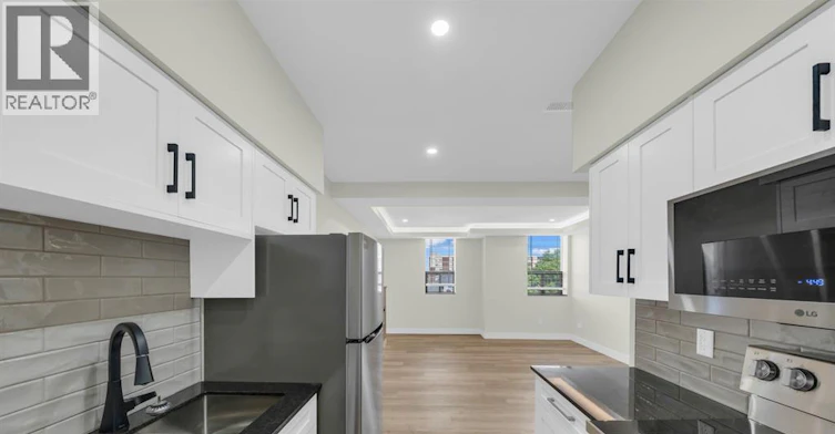 3177 Riverside Drive, Windsor, ON, N8Y 1A5 - 6