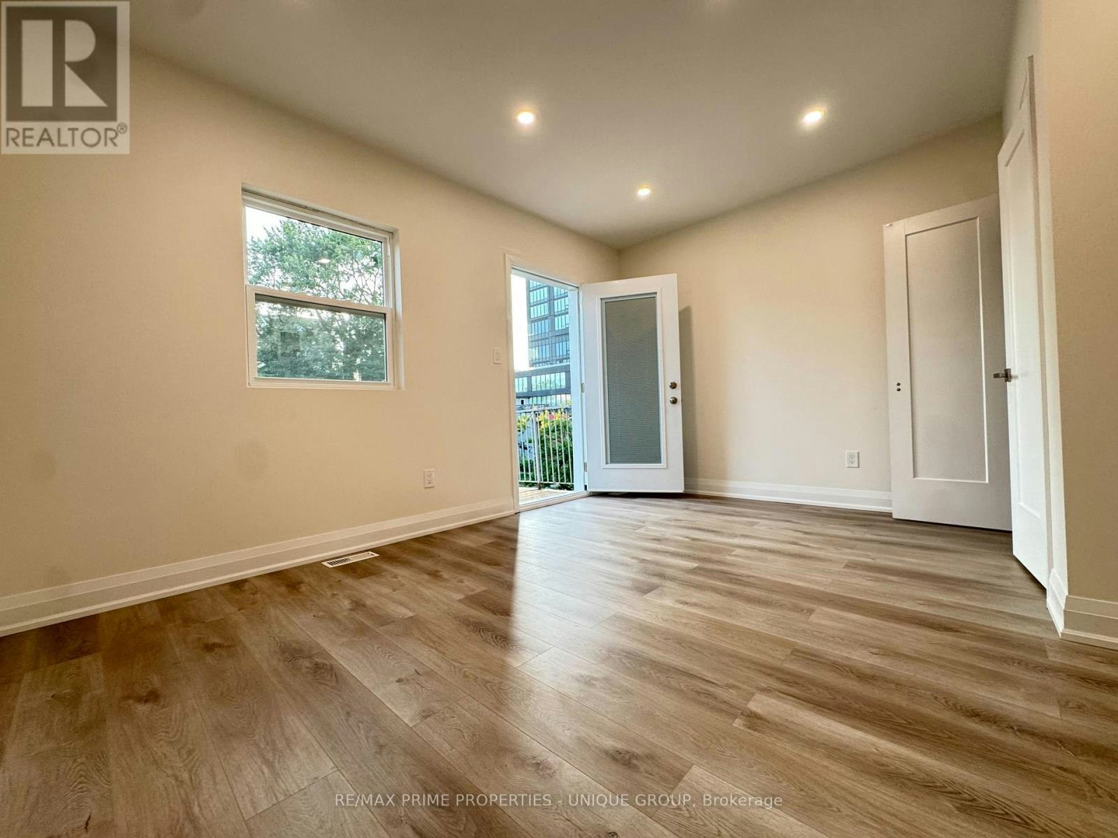 2-62 Henry Street, Toronto, ON, M5T 1X2 - 10