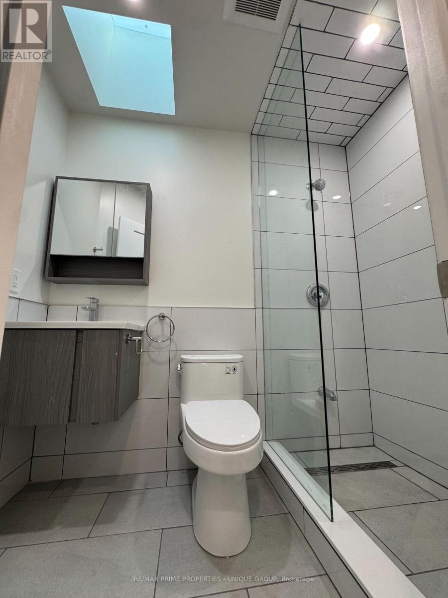2-62 Henry Street, Toronto, ON, M5T 1X2 - 13