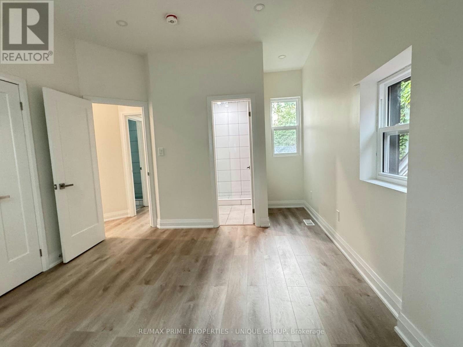 2-62 Henry Street, Toronto, ON, M5T 1X2 - 8