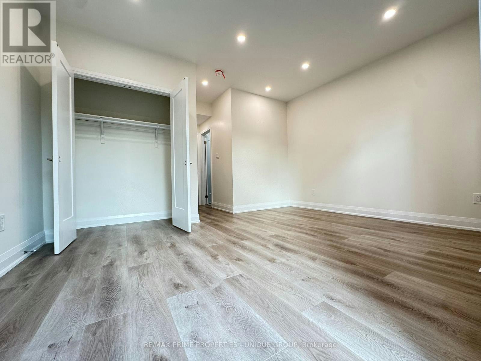 2-62 Henry Street, Toronto, ON, M5T 1X2 - 11