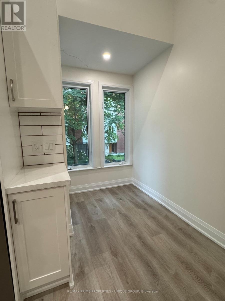 2-62 Henry Street, Toronto, ON, M5T 1X2 - 4