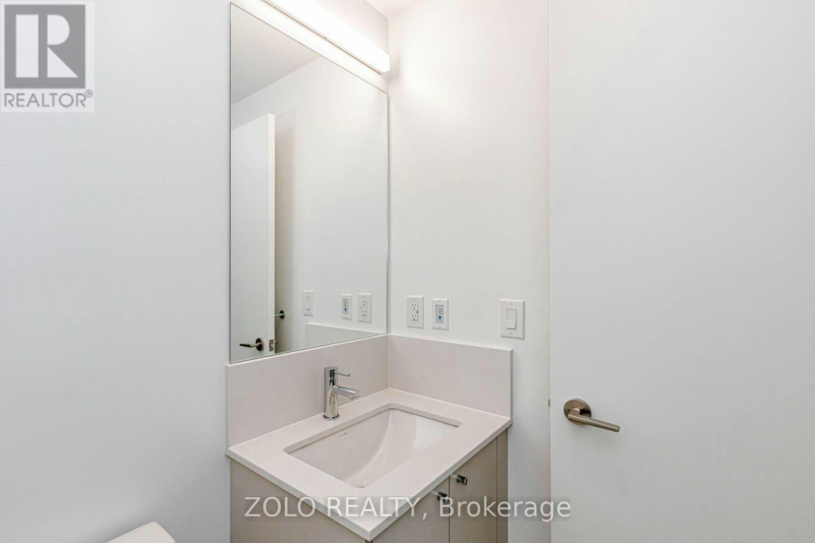 465-30 Dreamers Way, Toronto, ON, M5A 0Y7 - 31