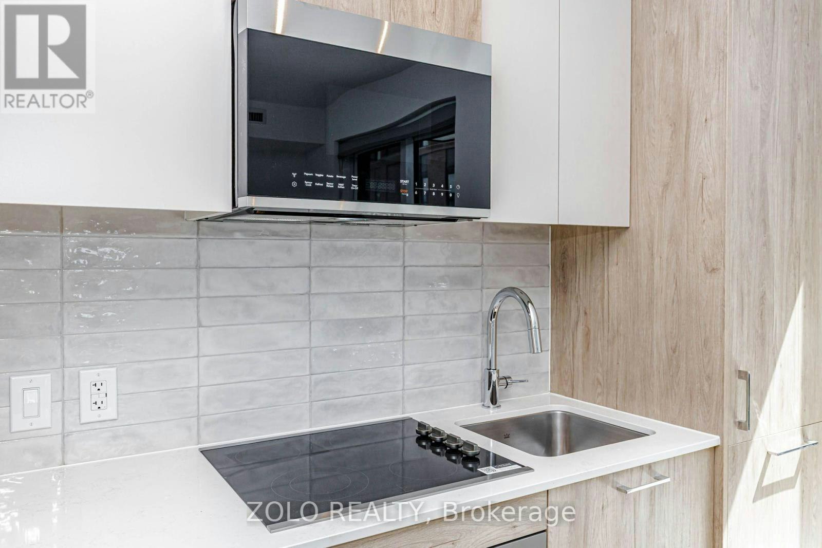 465-30 Dreamers Way, Toronto, ON, M5A 0Y7 - 18