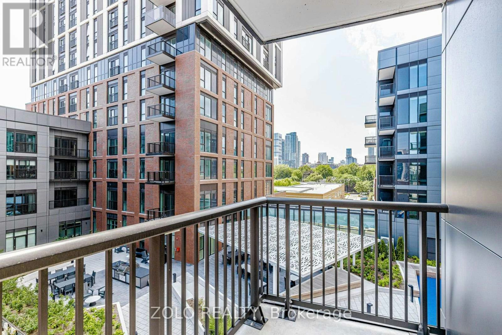 465-30 Dreamers Way, Toronto, ON, M5A 0Y7 - 38