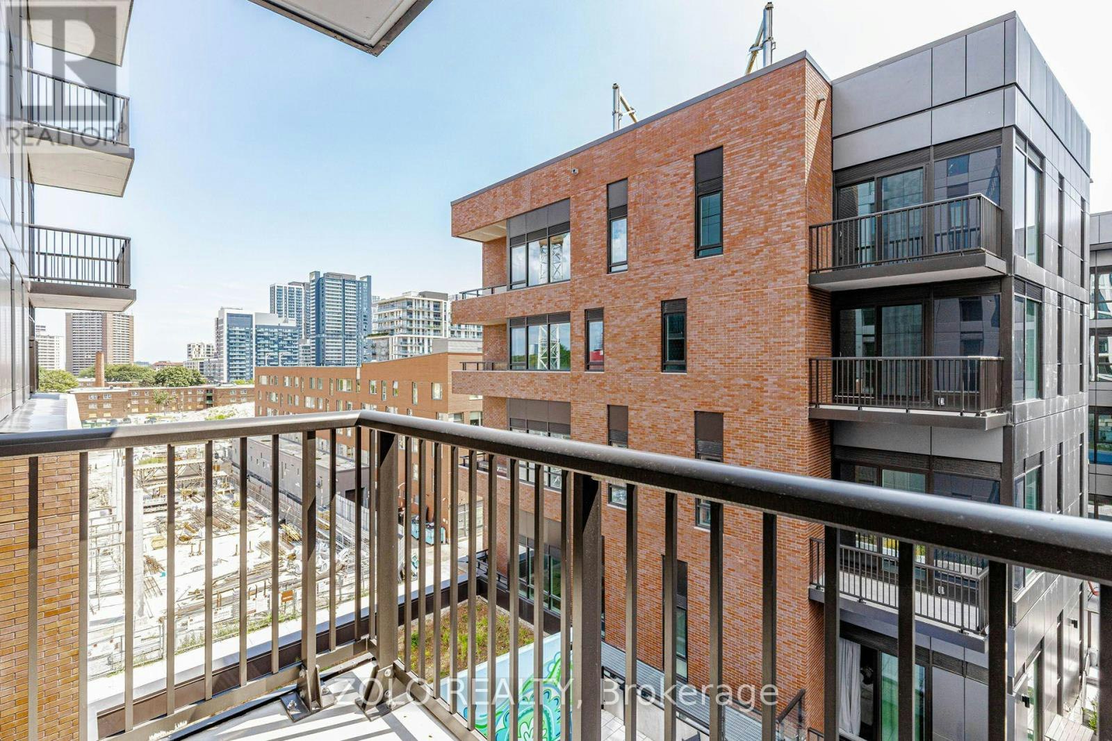 465-30 Dreamers Way, Toronto, ON, M5A 0Y7 - 37