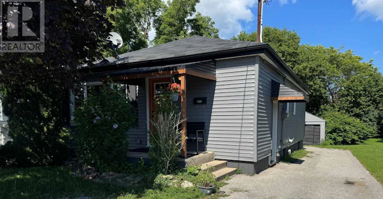 293 Oshawa Boulevard N, Oshawa, ON, L1G 5T2