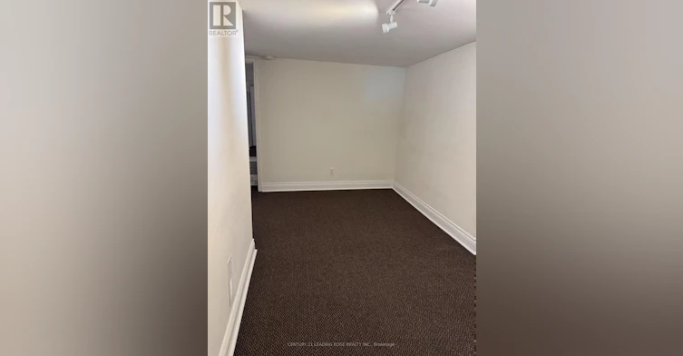 293 Oshawa Boulevard N, Oshawa, ON, L1G 5T2 - 11