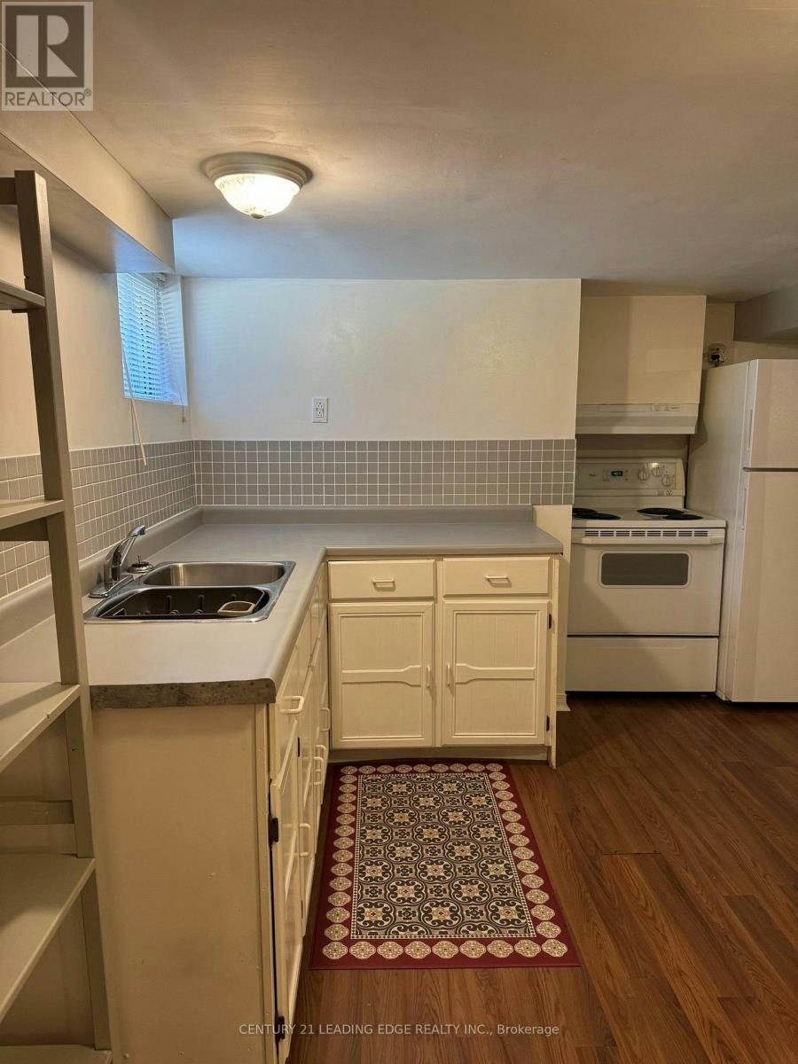 293 Oshawa Boulevard N, Oshawa, ON, L1G 5T2 - 5