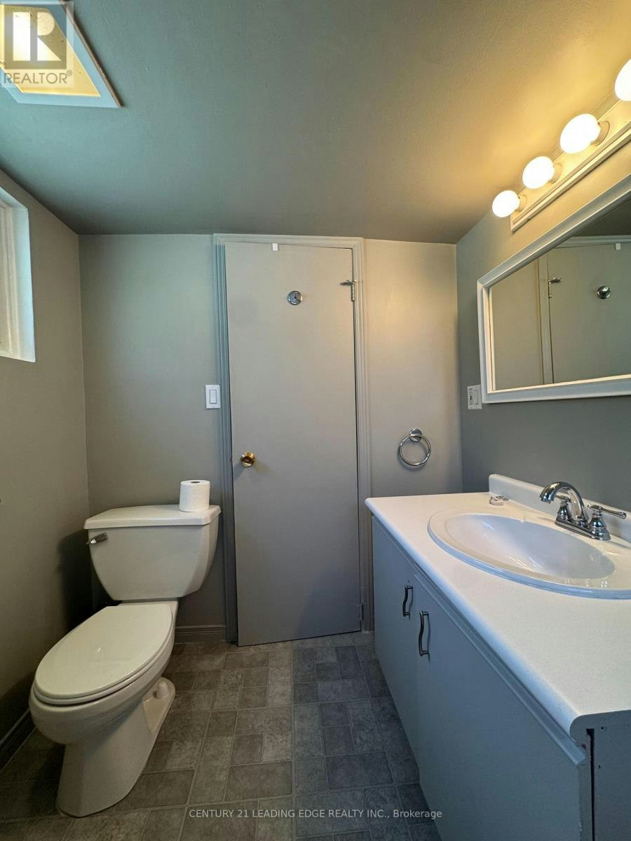 293 Oshawa Boulevard N, Oshawa, ON, L1G 5T2 - 7