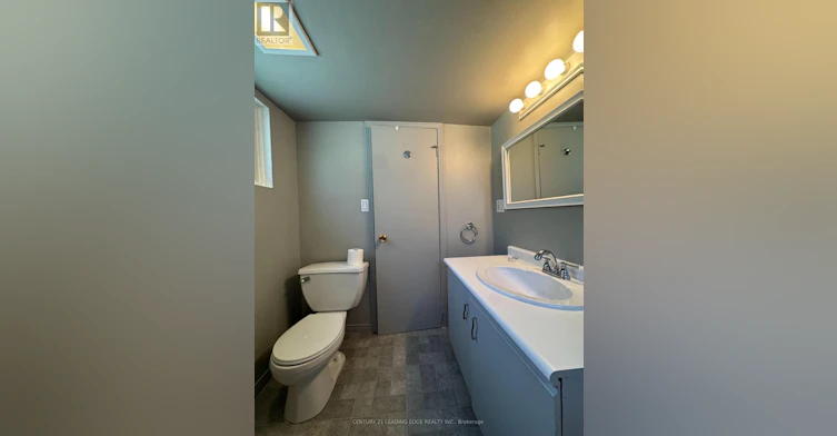 293 Oshawa Boulevard N, Oshawa, ON, L1G 5T2 - 7
