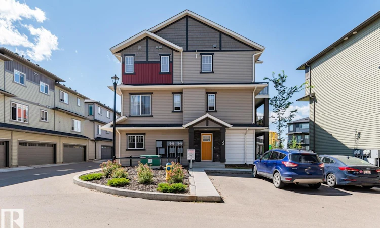 81-1530 Tamarack Bv NW