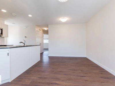 81-1530 Tamarack Bv NW - 5