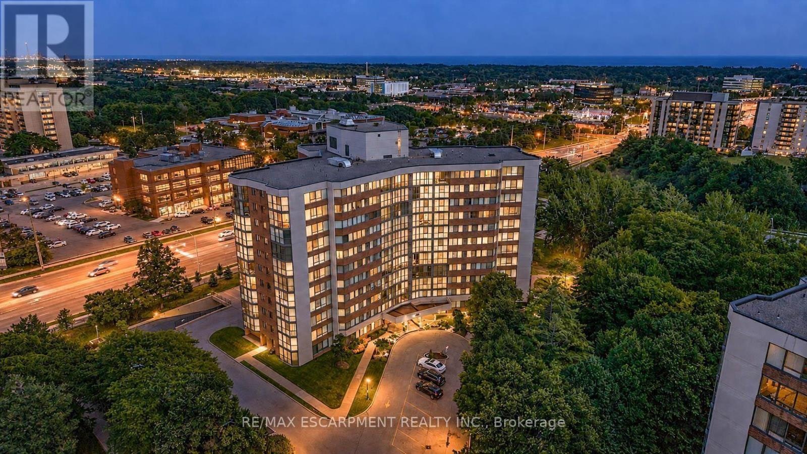 202-1230 Marlborough Court, Oakville, ON, L6H 3K6