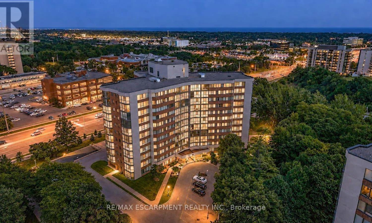 202-1230 Marlborough Court