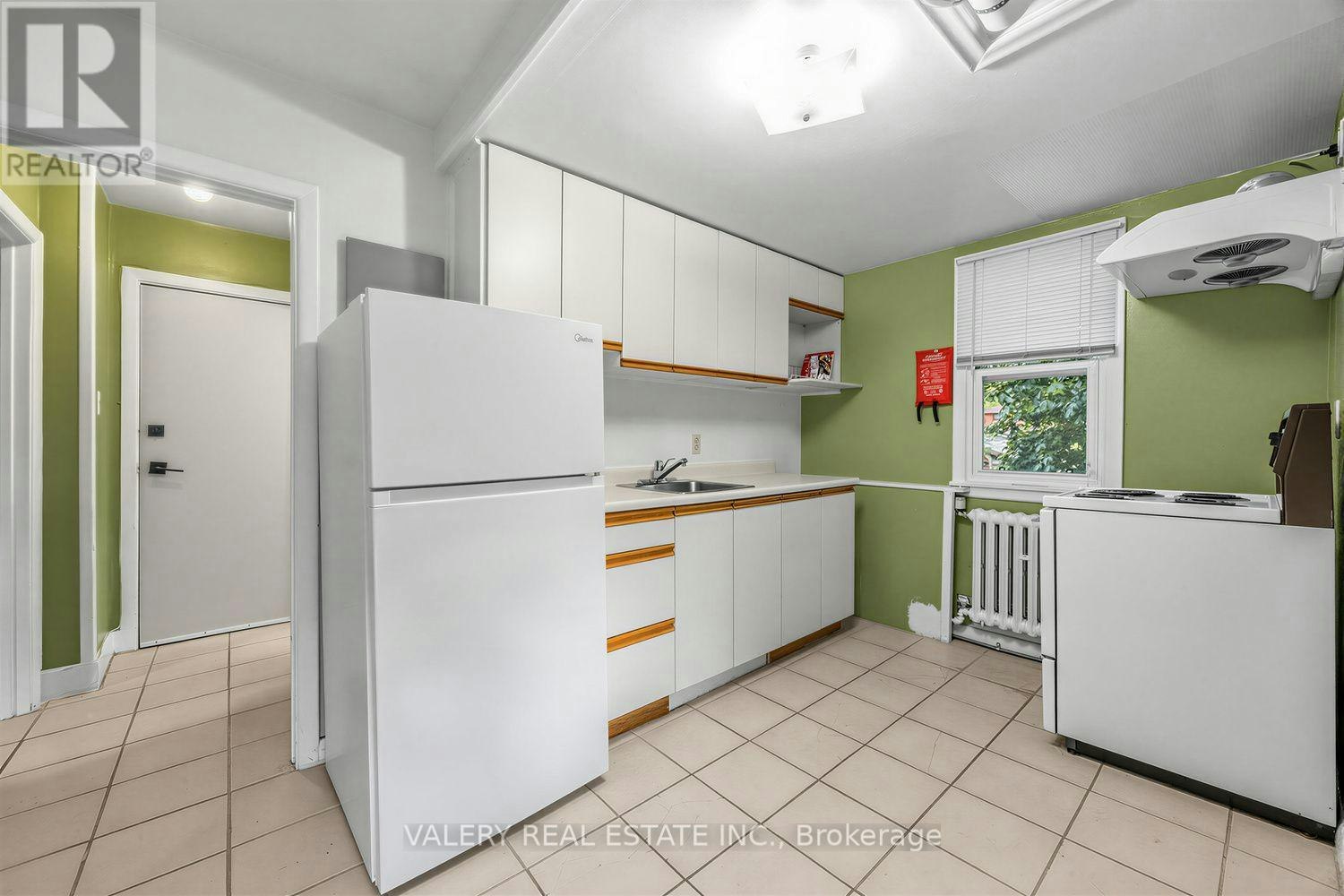 4-8 Thirty Third Street, Toronto, ON, M8W 3G8