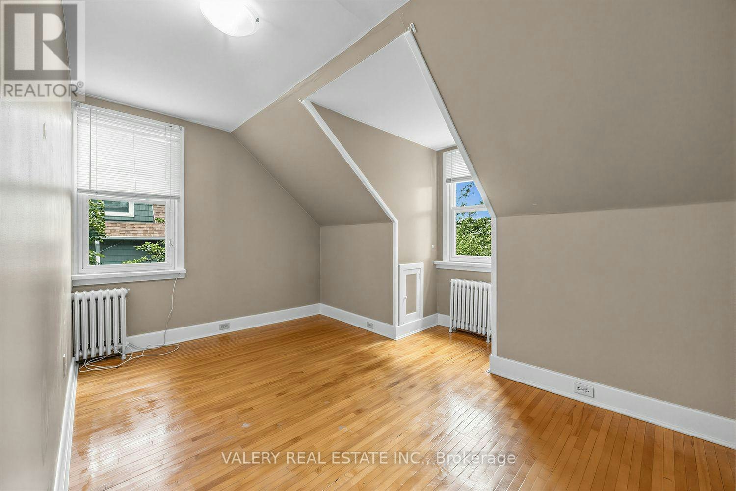 4-8 Thirty Third Street, Toronto, ON, M8W 3G8 - 4