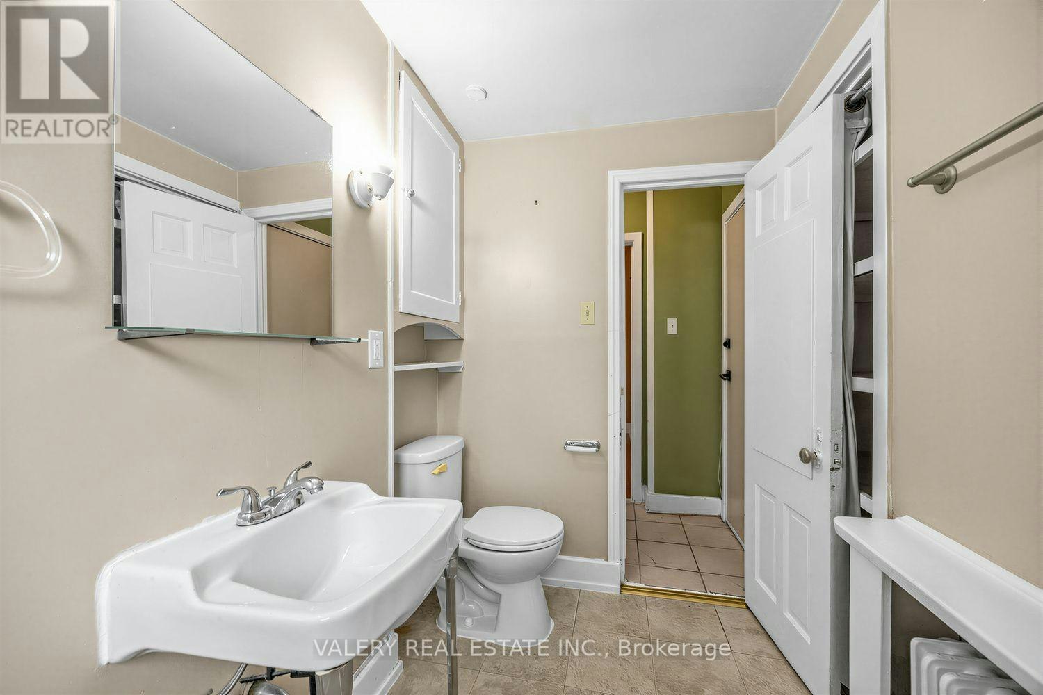 4-8 Thirty Third Street, Toronto, ON, M8W 3G8 - 10