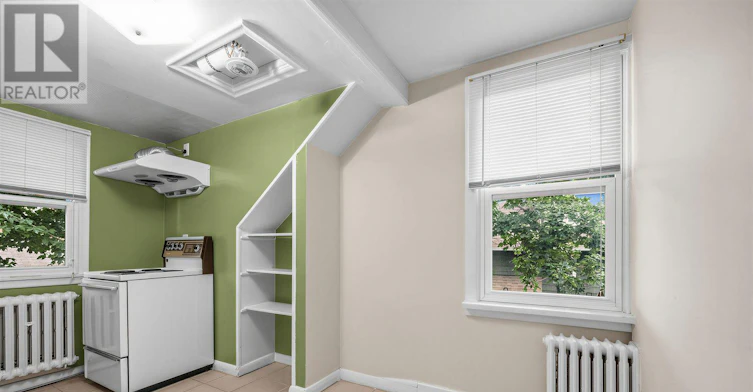 4-8 Thirty Third Street, Toronto, ON, M8W 3G8 - 3