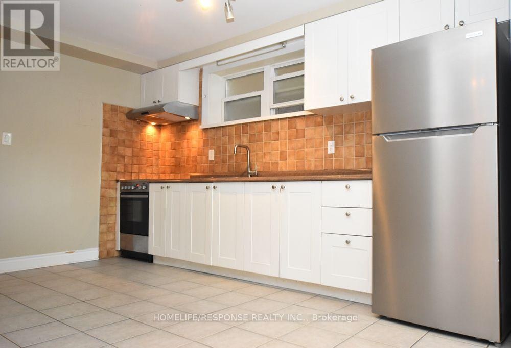 1-42 Emerald Crescent, Toronto, ON, M8V 2B6 - 2