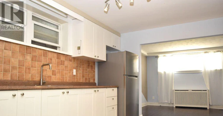 1-42 Emerald Crescent, Toronto, ON, M8V 2B6