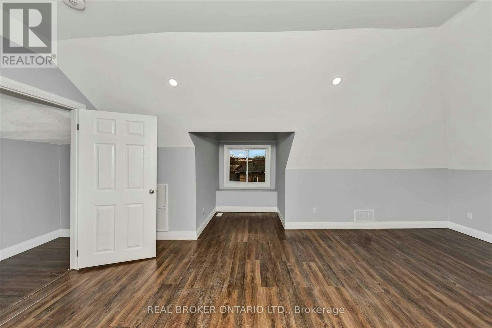 1-108 Murray Street, Brantford, ON, N3S 5P6 - 24
