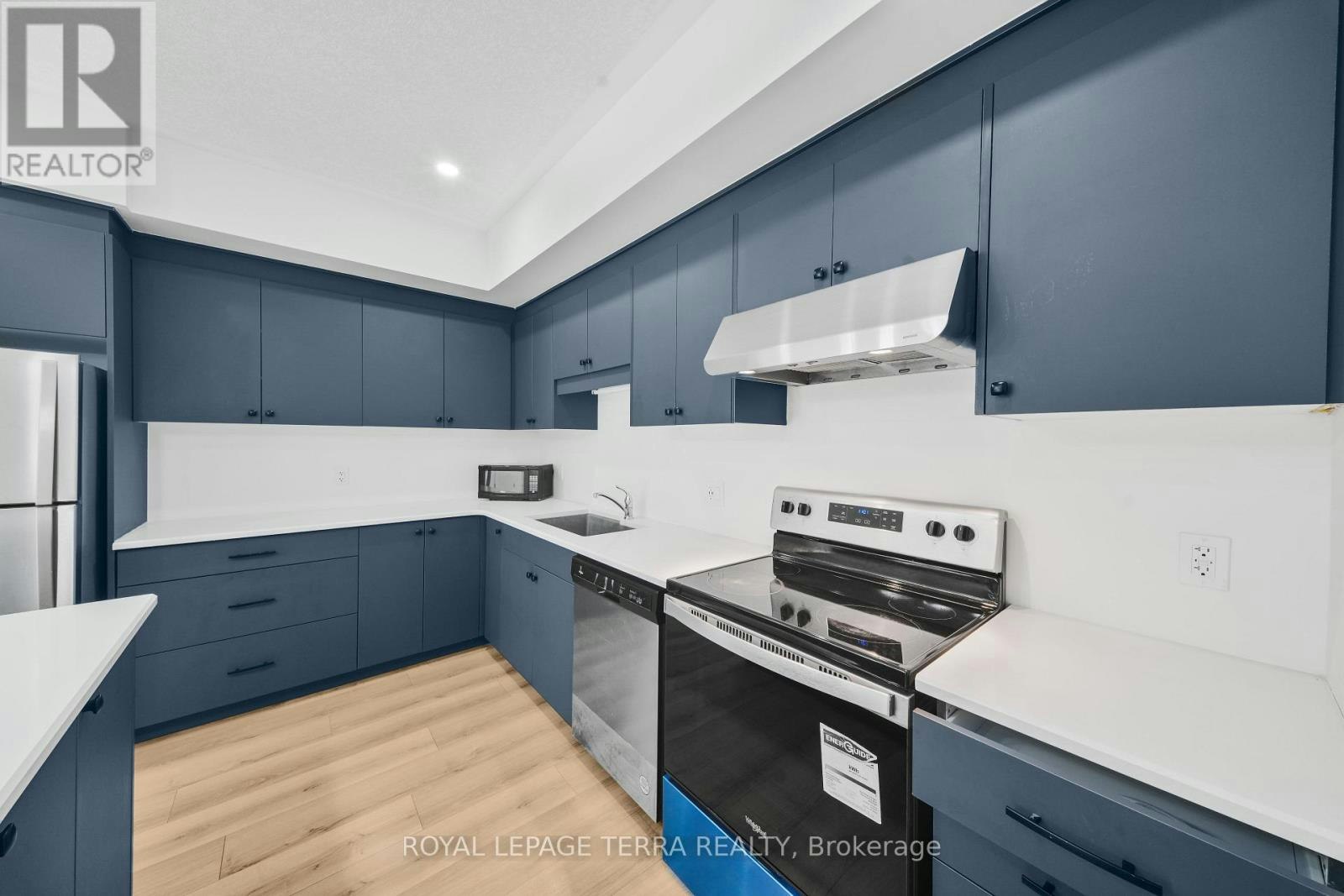 56-25 Isherwood Avenue, Cambridge, ON, N1R 0E2 - 10