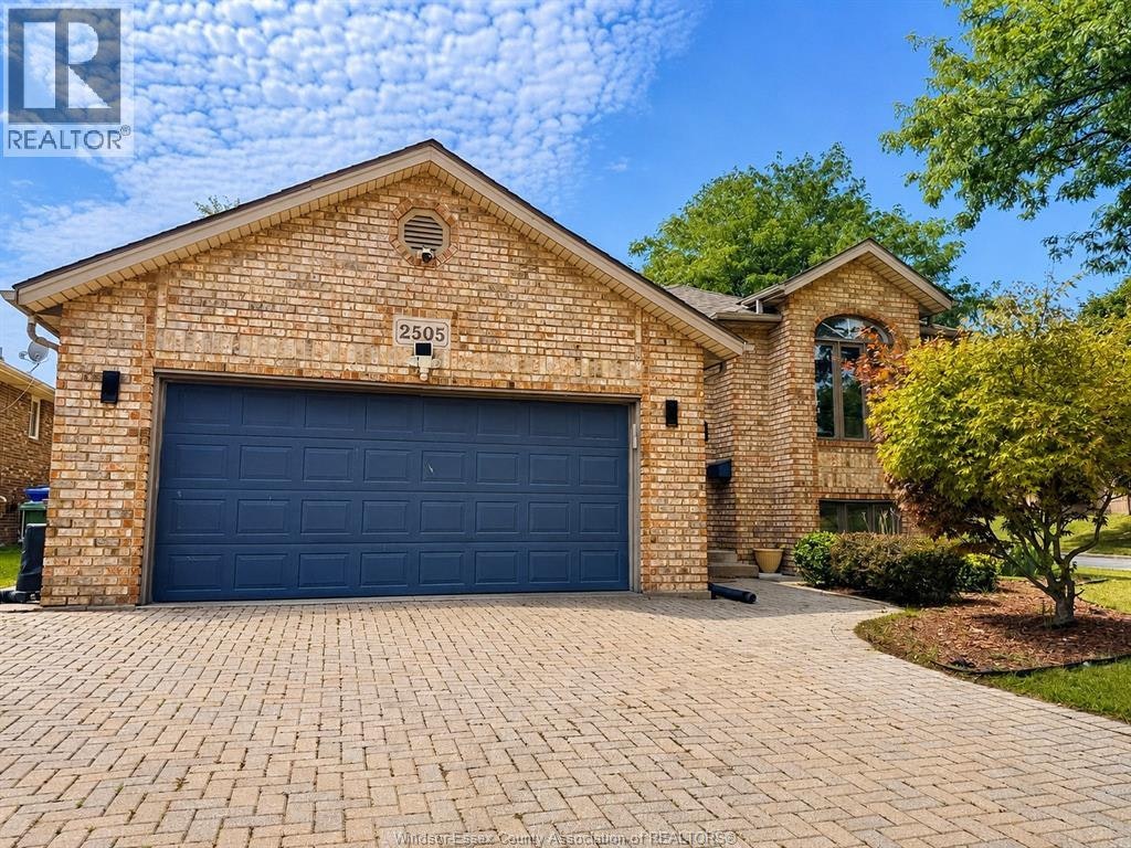 2505 St Clair Avenue, Windsor, ON, N9E 4L9