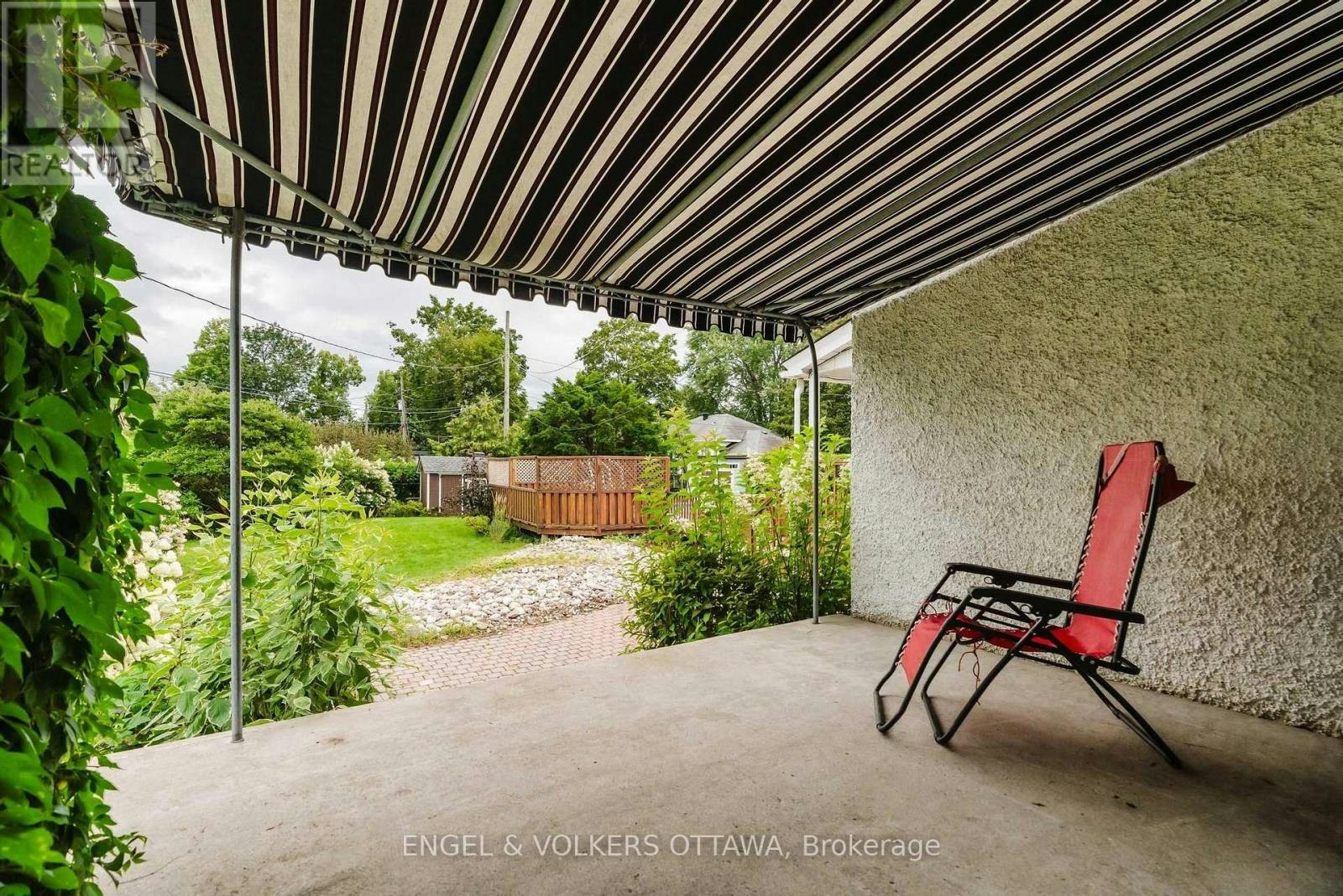 1988 Carling Avenue, Ottawa, ON, K2A 1G1 - 42