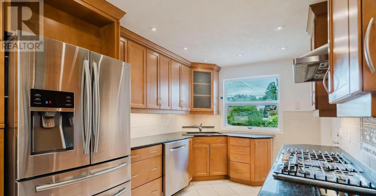 1988 Carling Avenue, Ottawa, ON, K2A 1G1 - 11