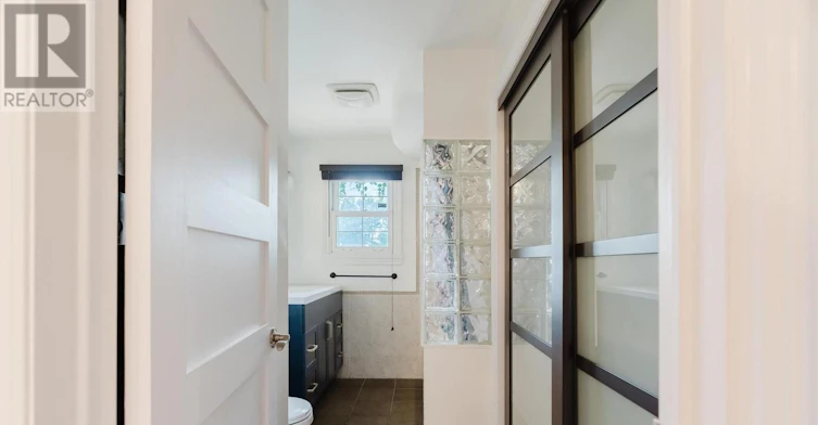 1988 Carling Avenue, Ottawa, ON, K2A 1G1 - 22