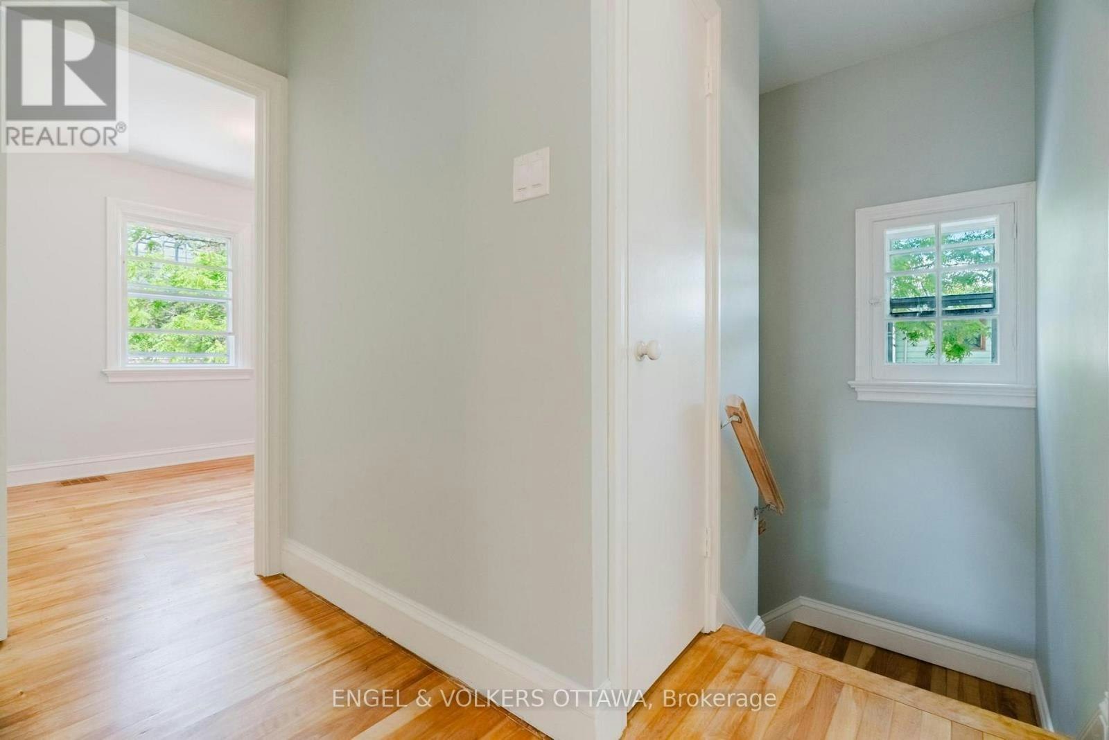 2028 Carling Avenue, Ottawa, ON, K2A 1G2 - 23
