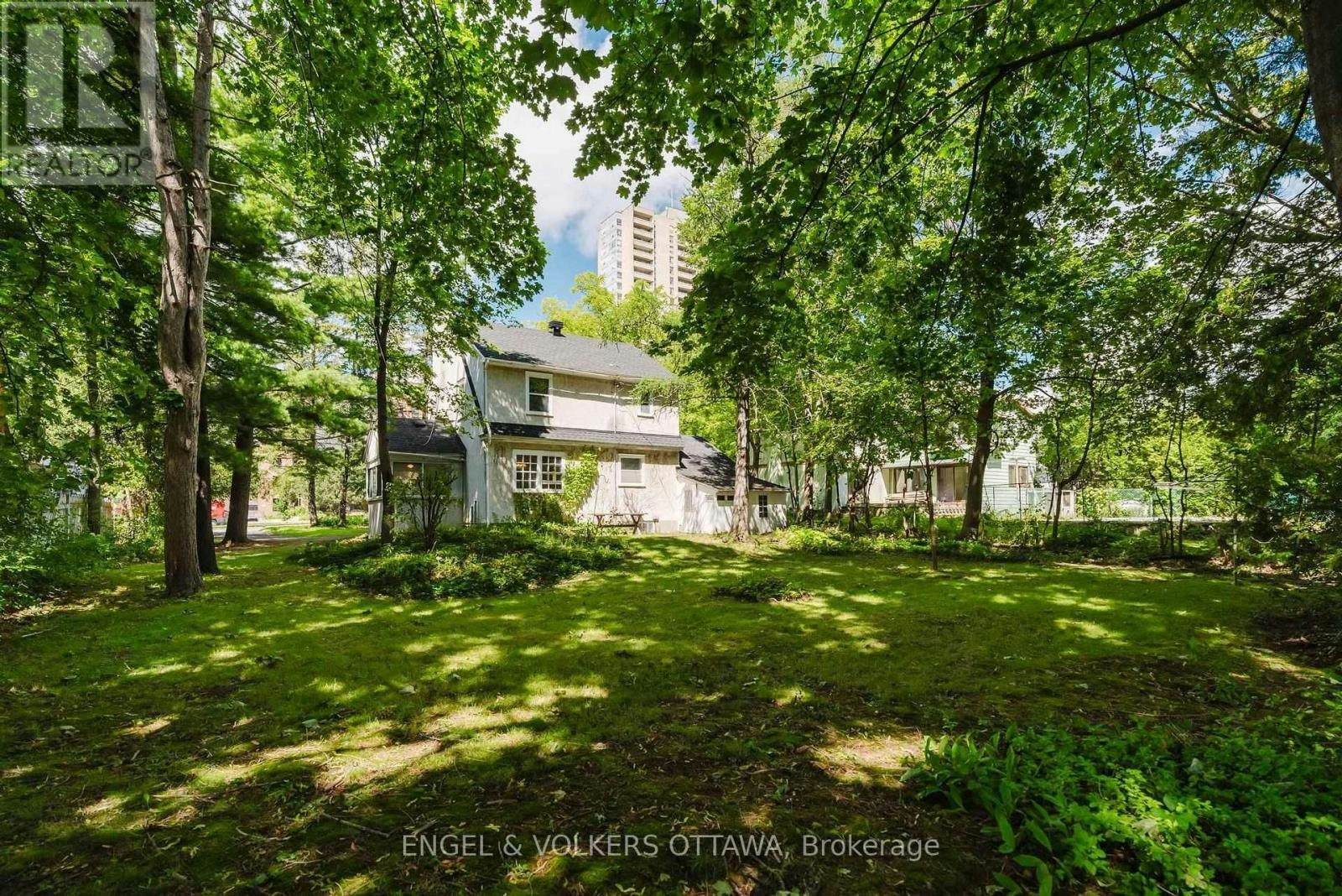 2028 Carling Avenue, Ottawa, ON, K2A 1G2 - 41