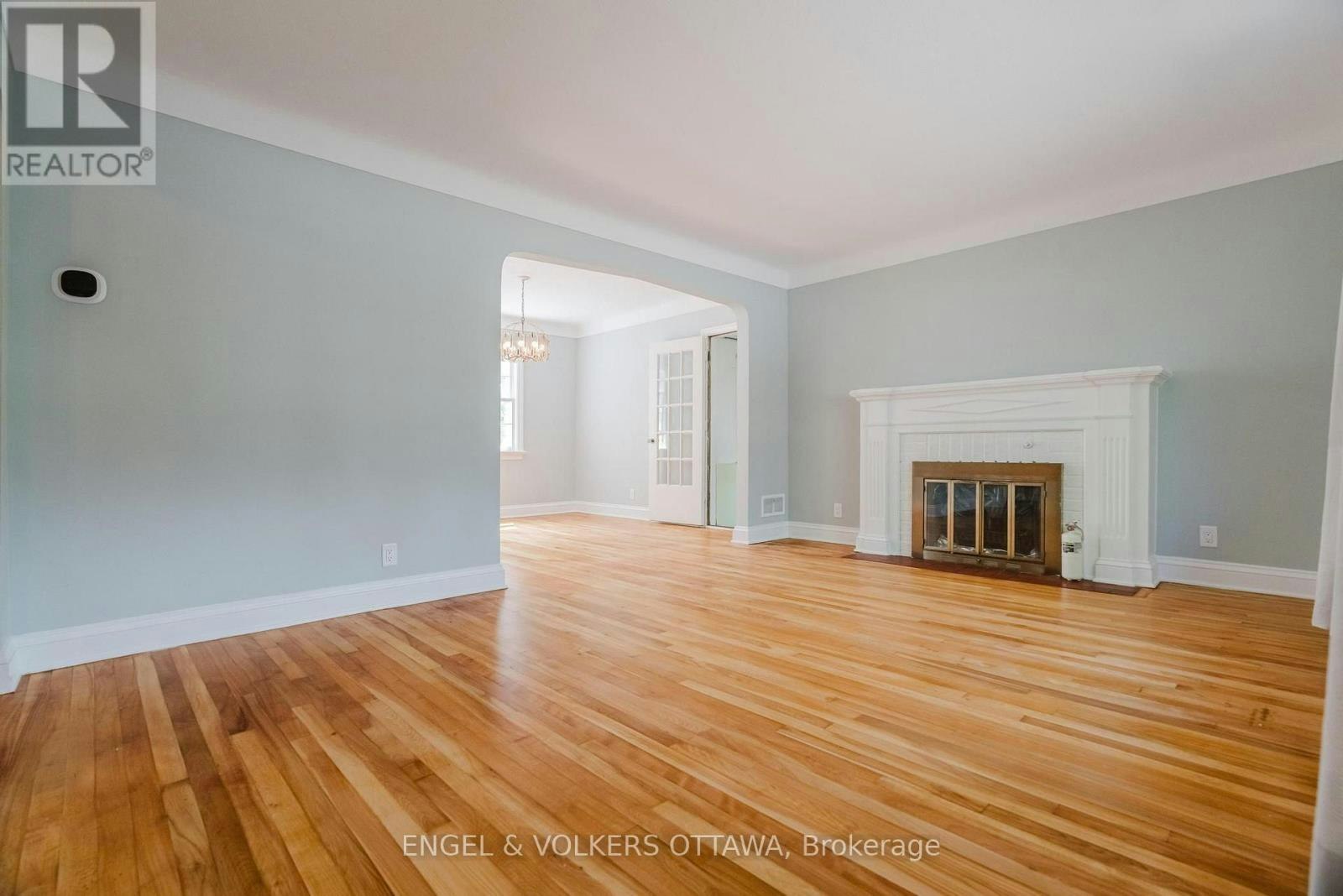 2028 Carling Avenue, Ottawa, ON, K2A 1G2 - 11
