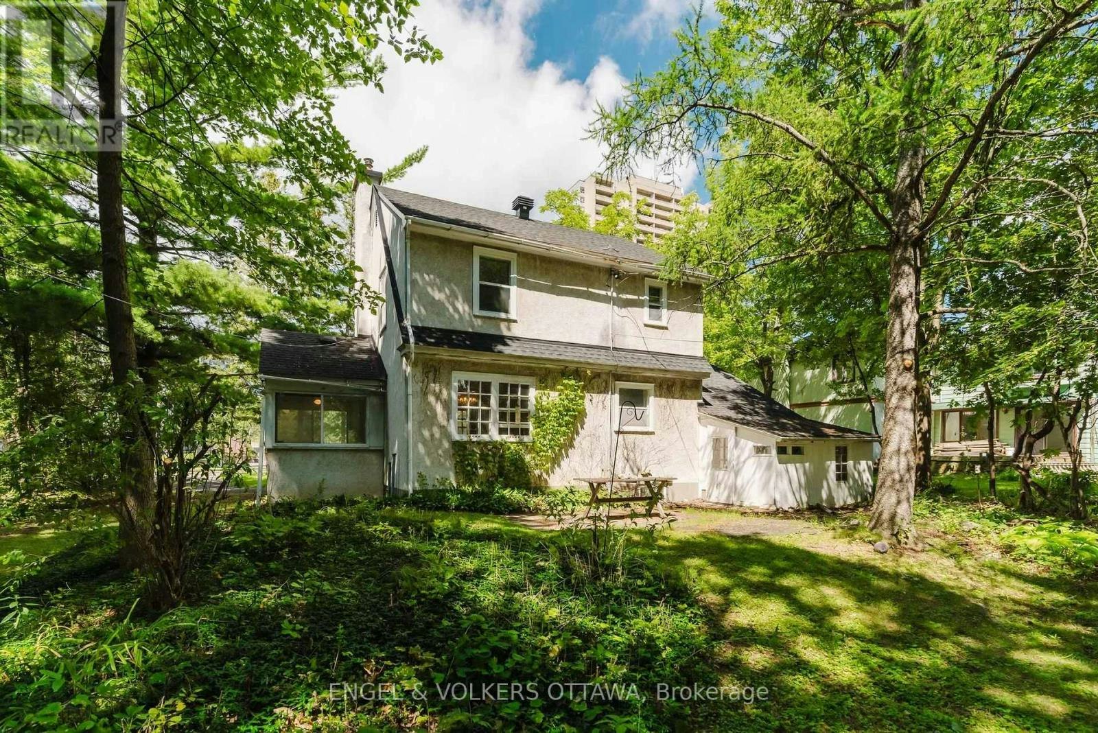 2028 Carling Avenue, Ottawa, ON, K2A 1G2 - 40